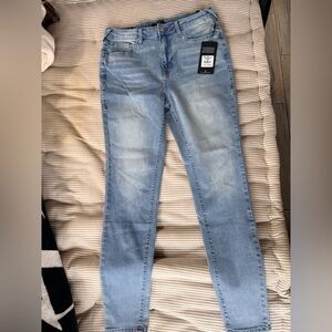 Women's True Religion Halle skinny Jeans new